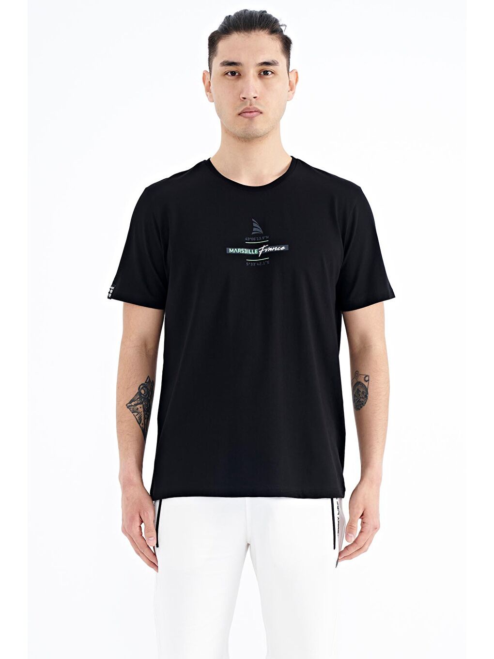 Siyah Baskılı O Yaka Standart Kalıp Erkek Tişört - 88212