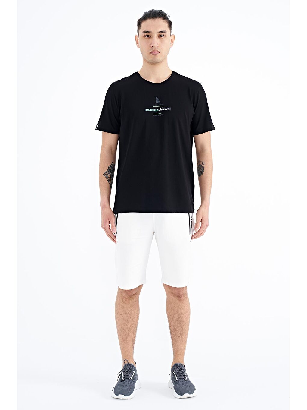 Siyah Baskılı O Yaka Standart Kalıp Erkek Tişört - 88212-3