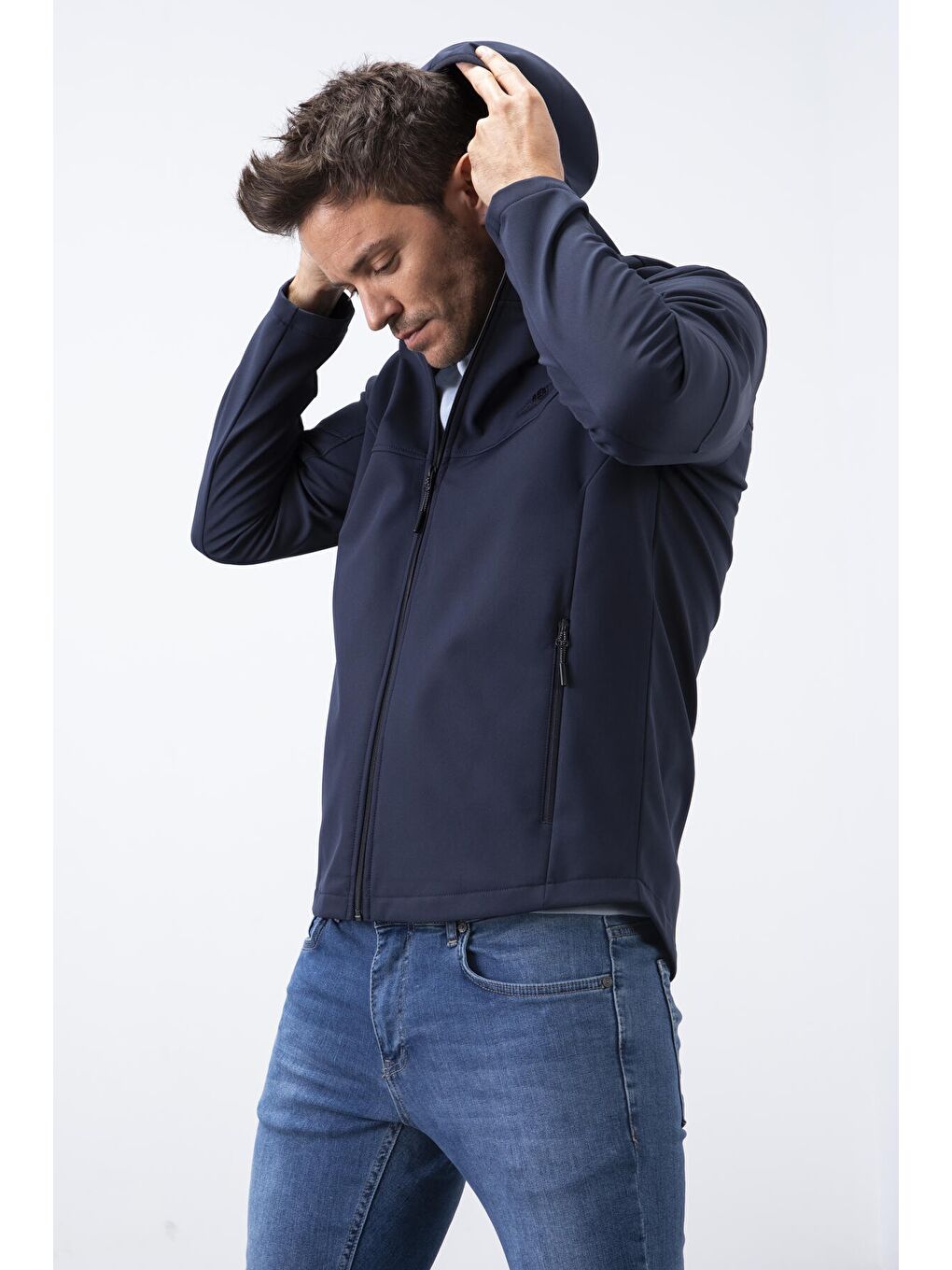 Lacivert Fermuarlı Kapüşonlu Su ve Rüzgar Geçirmez Softshell Erkek Mont - 88051-4