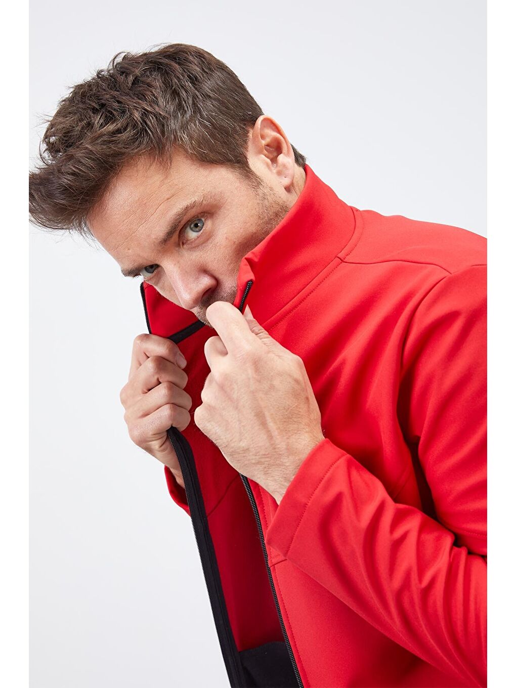 Kırmızı Fermuarlı Dik Yaka Su ve Rüzgar Geçirmez Softshell Erkek Mont - 88050-2