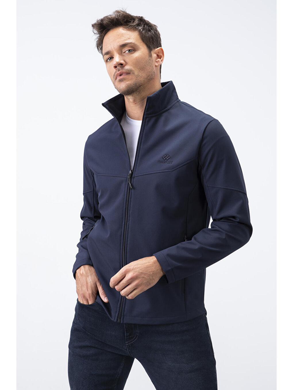 Lacivert Fermuarlı Dik Yaka Su ve Rüzgar Geçirmez Softshell Erkek Mont - 88050