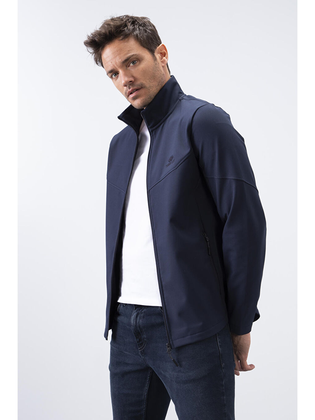 Lacivert Fermuarlı Dik Yaka Su ve Rüzgar Geçirmez Softshell Erkek Mont - 88050-4