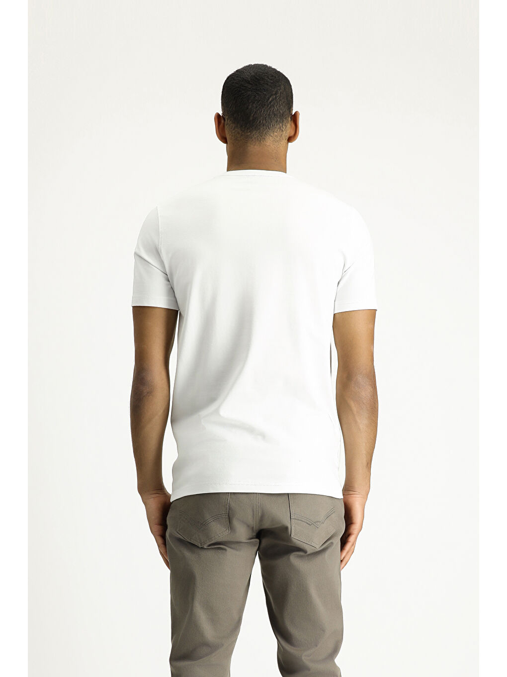 Beyaz Bisiklet Yaka Slim Fit Dar Kesim Süprem Pamuklu Tişört-10