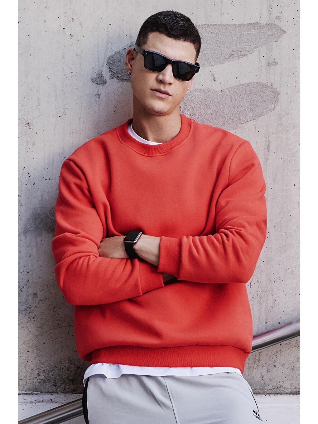 Kırmızı Basic Bisiklet Yaka Rahat Form Erkek Sweatshirt - 88053-1