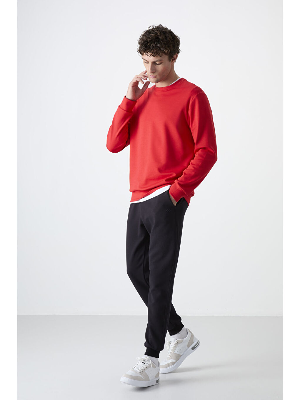 Kırmızı Basic Bisiklet Yaka Rahat Form Erkek Sweatshirt - 88053-2