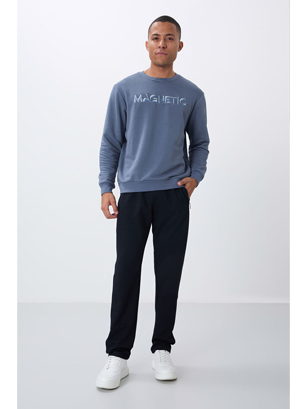 Petrol Yazı Nakışlı Bisiklet Yaka Rahat Form Erkek Sweatshirt - 88020-1