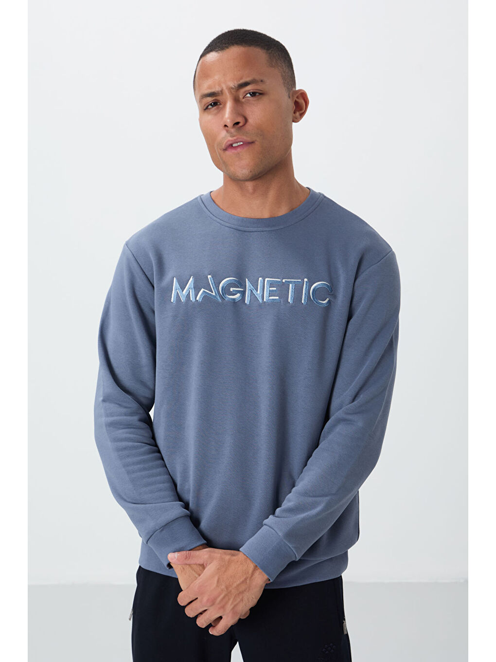 Petrol Yazı Nakışlı Bisiklet Yaka Rahat Form Erkek Sweatshirt - 88020-2