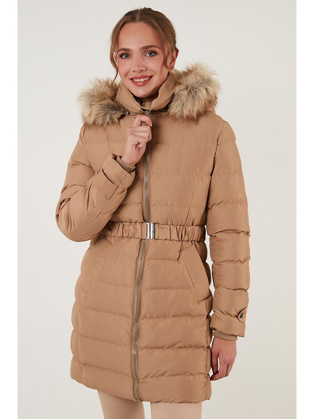 Kahverengi Yakası Tüylü Kapüşonlu Kemerli Şişme Kaban 497SEMIRAMIS-2