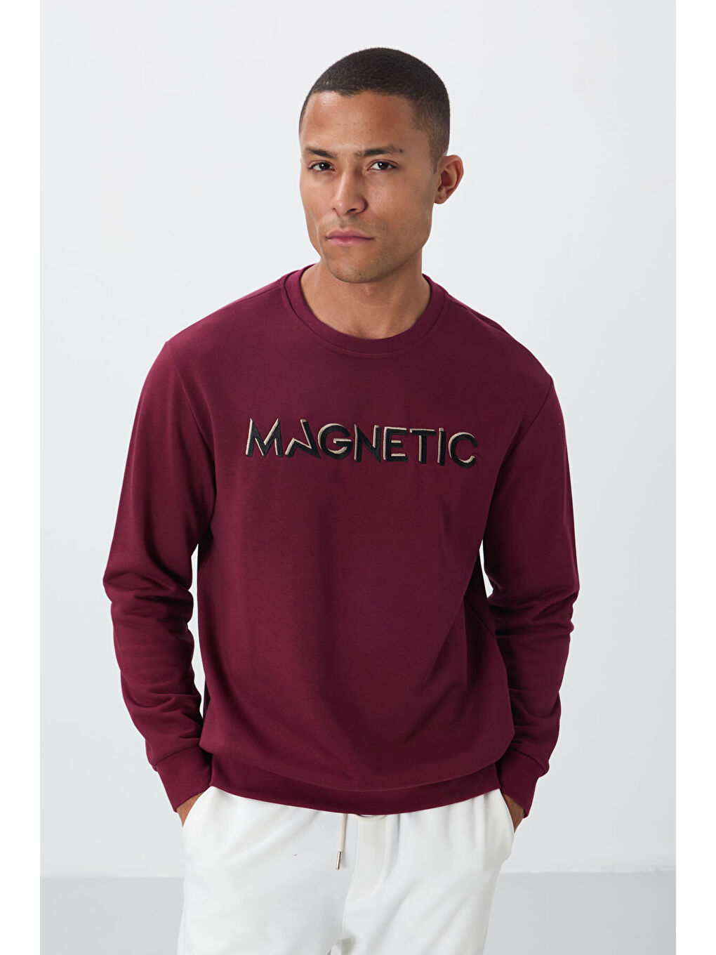 Bordo Erguvan Yazı Nakışlı Bisiklet Yaka Rahat Form Erkek Sweatshirt - 88020
