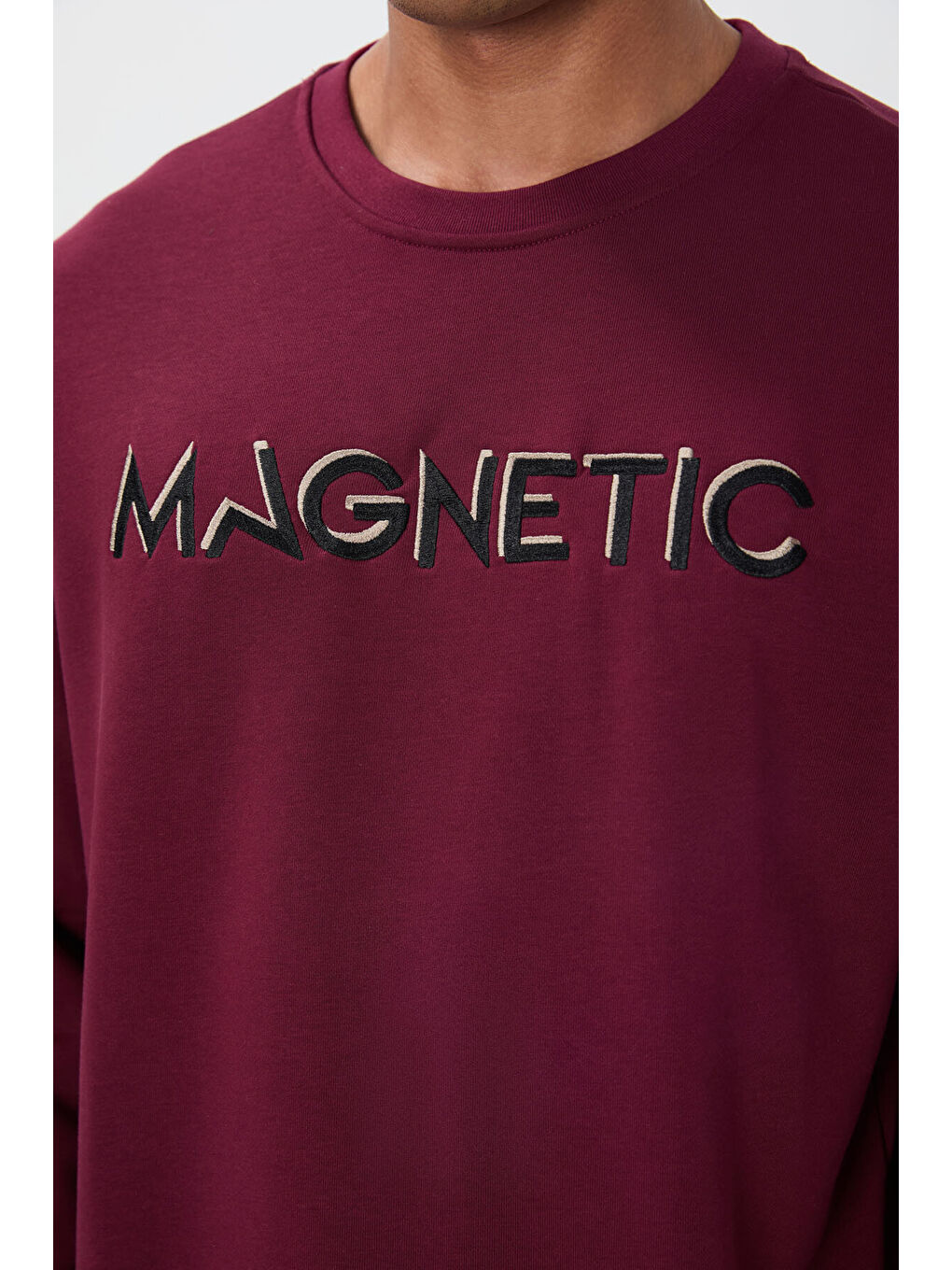 Bordo Erguvan Yazı Nakışlı Bisiklet Yaka Rahat Form Erkek Sweatshirt - 88020-1