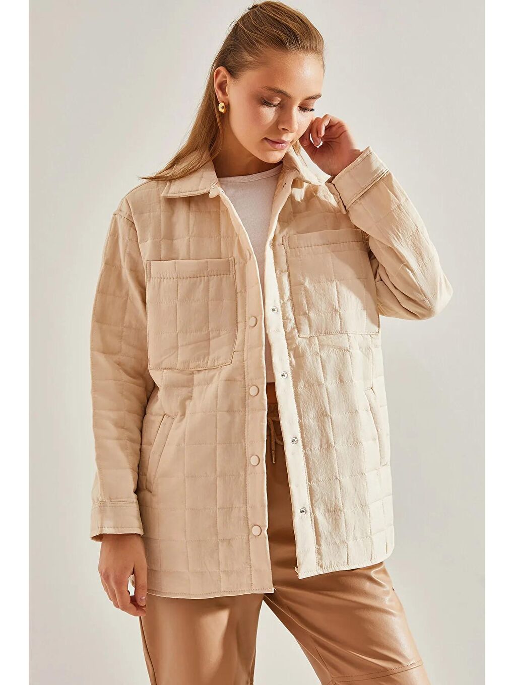 Bej Kadın 4 Cepli Kapitone Mont