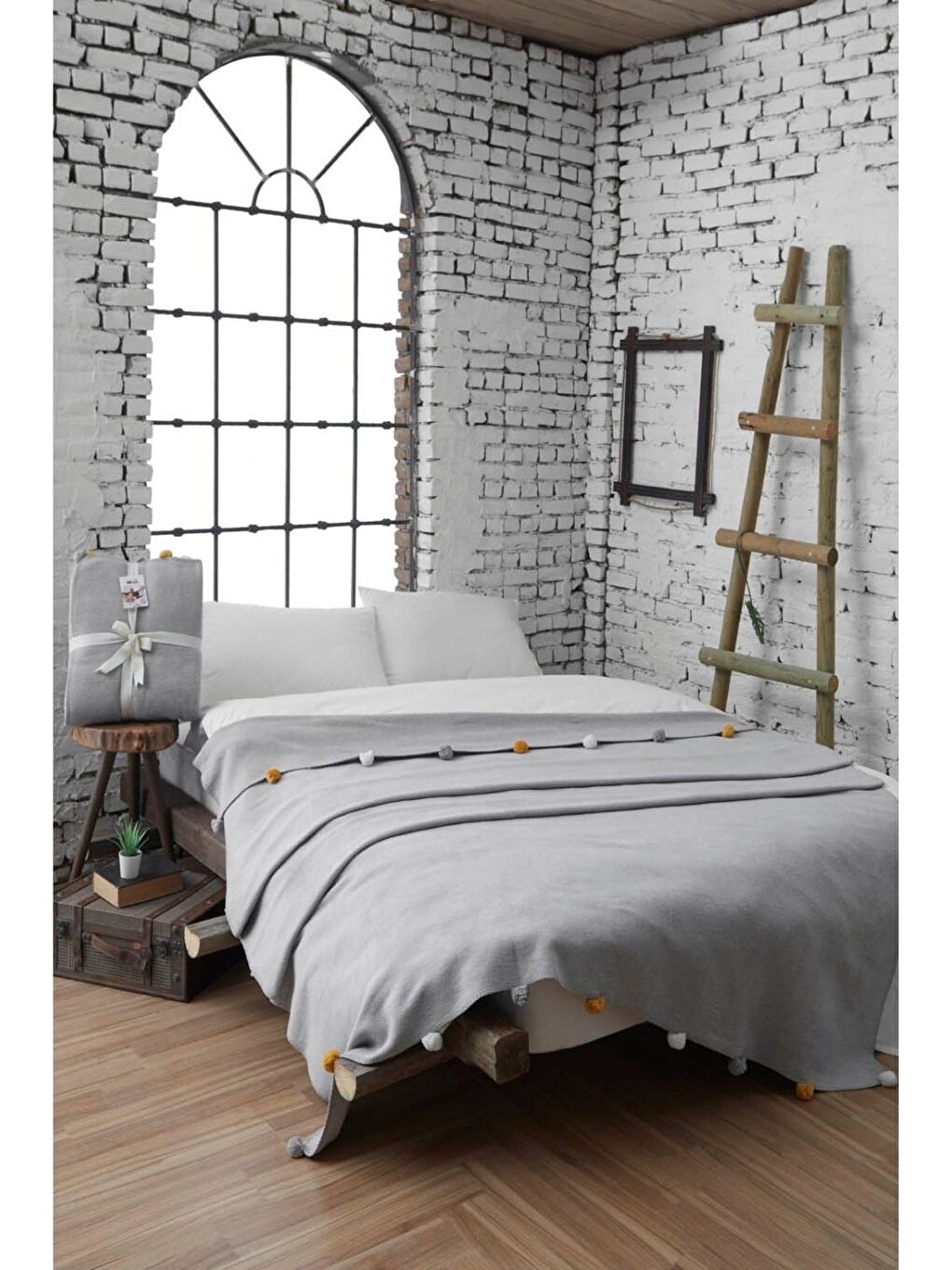 Çift Kişilik Ponponlu Pike Battaniye 200x220 Gri-2