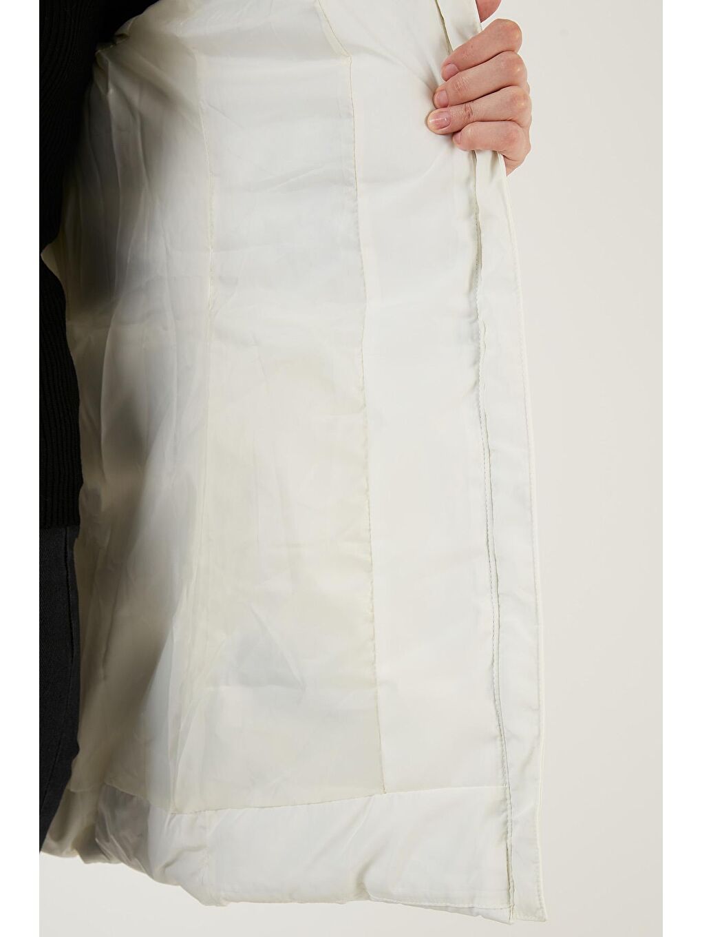 Ekru Yakası Tüylü Çıkarılabilir Kapüşonlu Şişme Kaban 497YASMIN21-4