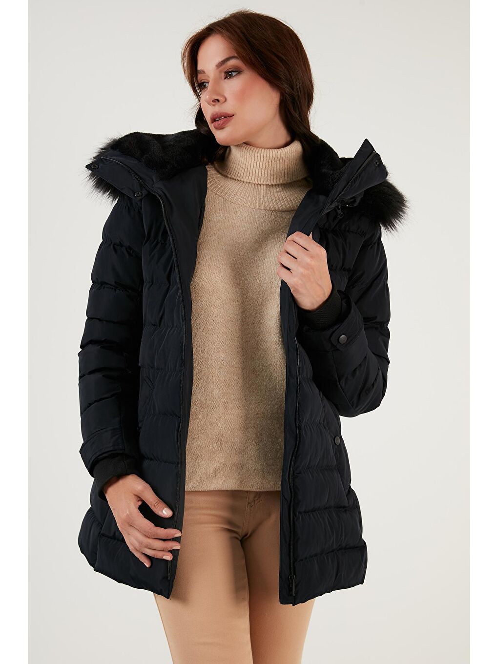 Lacivert Yakası Tüylü Çıkarılabilir Kapüşonlu Şişme Kaban 497YASMIN21-2