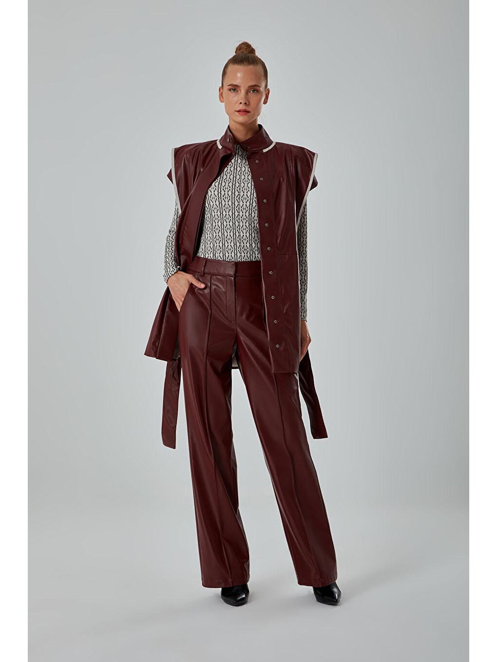 Dikiş Deri Detaylı Bordo Pantolon