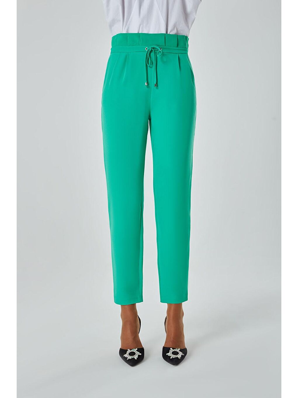 Beli Pileli Yeşil Pantolon