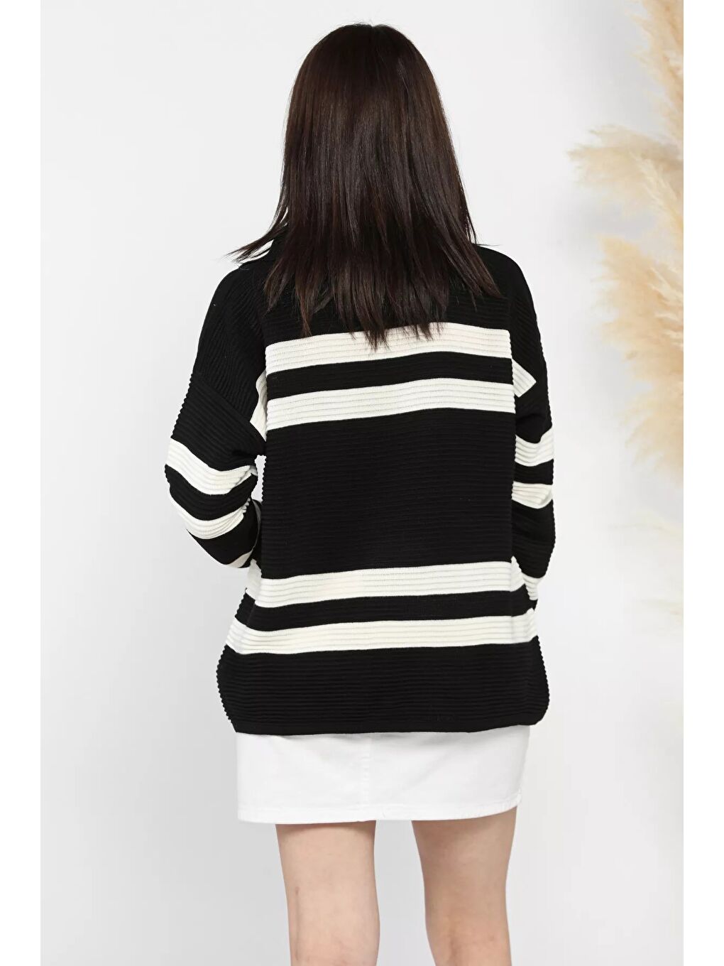 Siyah Polo Yaka Çizgili Kadın Triko Kazak-2