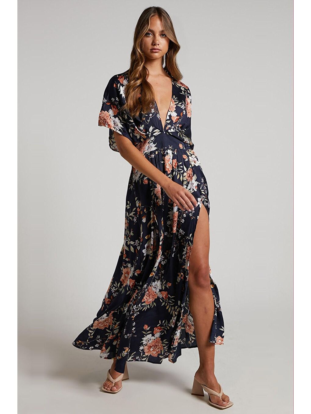 Lacivert Desenli Yırtmaç Detaylı Uzun Elbise Mg1698-1