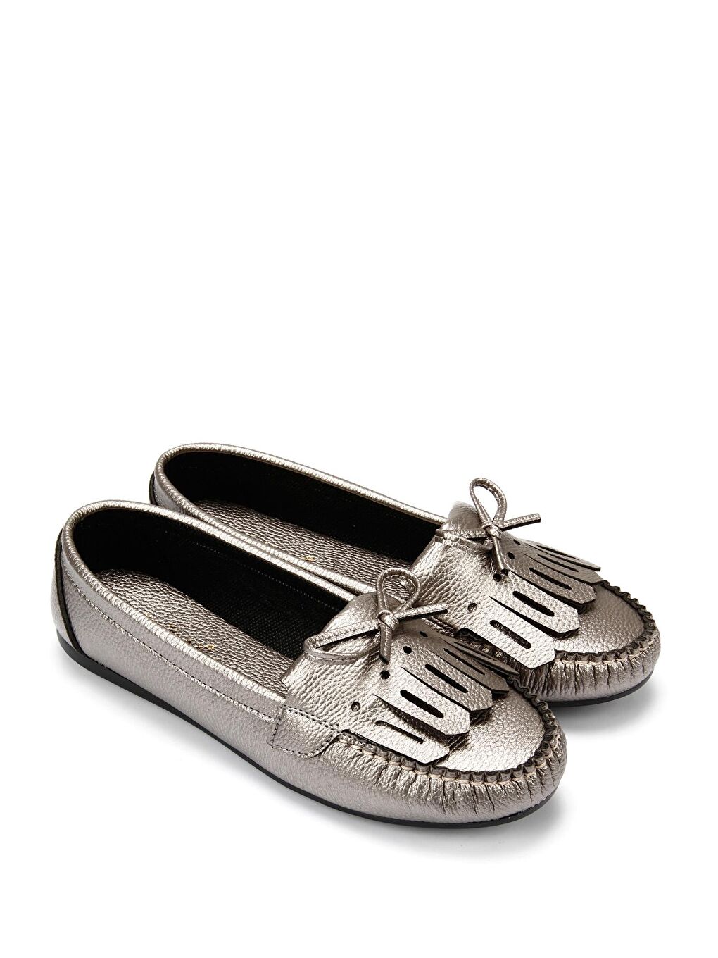 Gri Yuvarlak Burun Düz Taban Püsküllü Fiyonklu Kadın Babet 30226-1