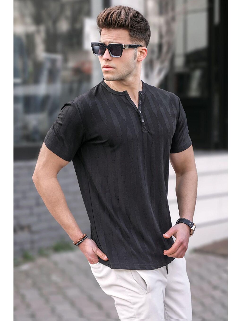 Madmext Erkek Siyah Düğmeli Tişört 5831