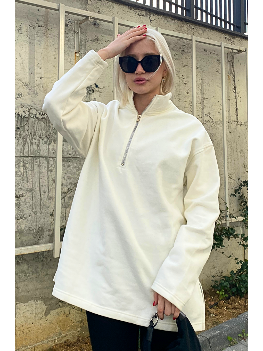 Ekru Fermuar Yaka Yırtmaçlı Sweatshirt Mg1903-1