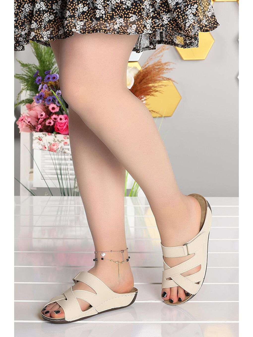 Bej Günlük Kadın Terlik Ary 08-054-1