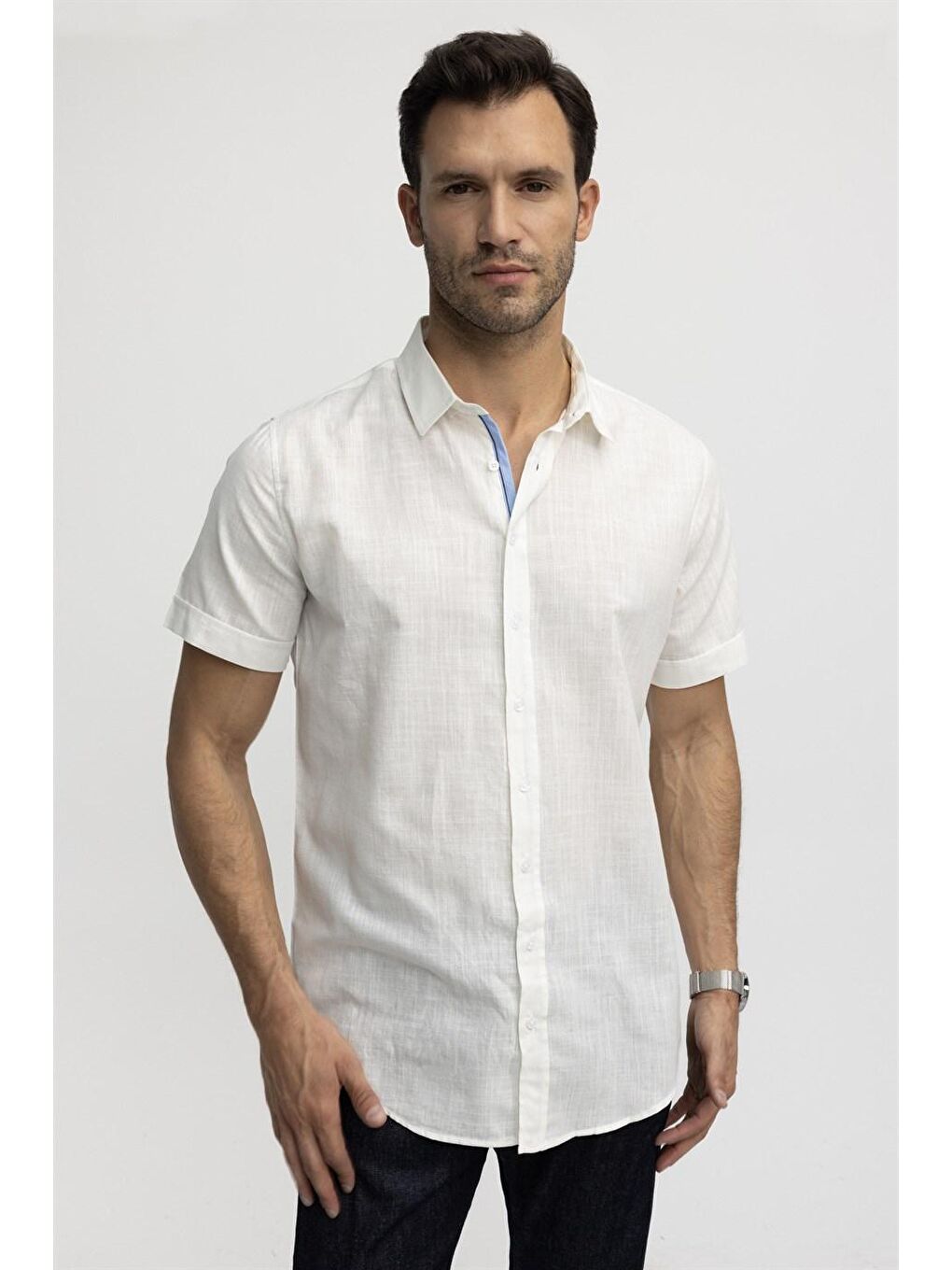 Slim Fit Kısa Kol Cepli Biyeli Flam Pamuk Beyaz Gömlek