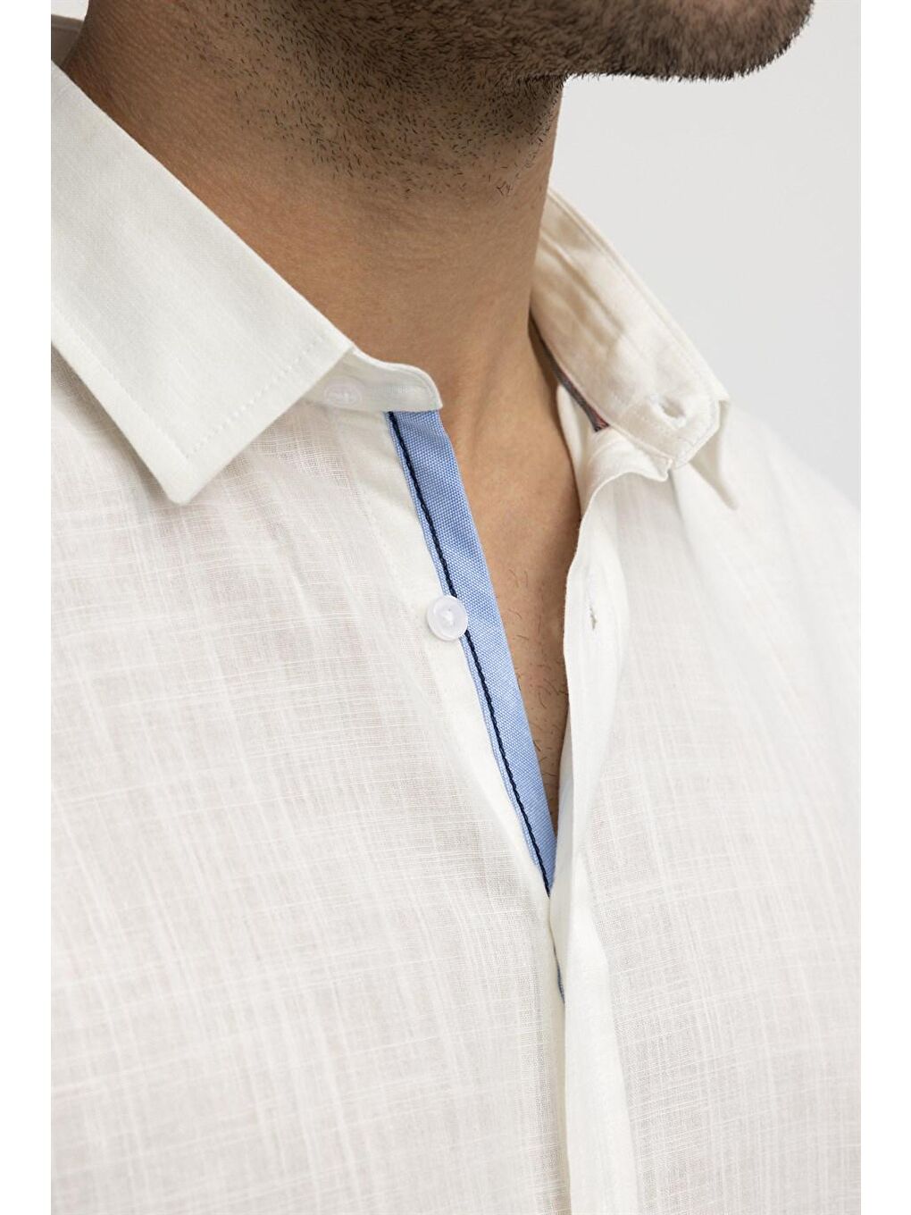 Slim Fit Kısa Kol Cepli Biyeli Flam Pamuk Beyaz Gömlek-4