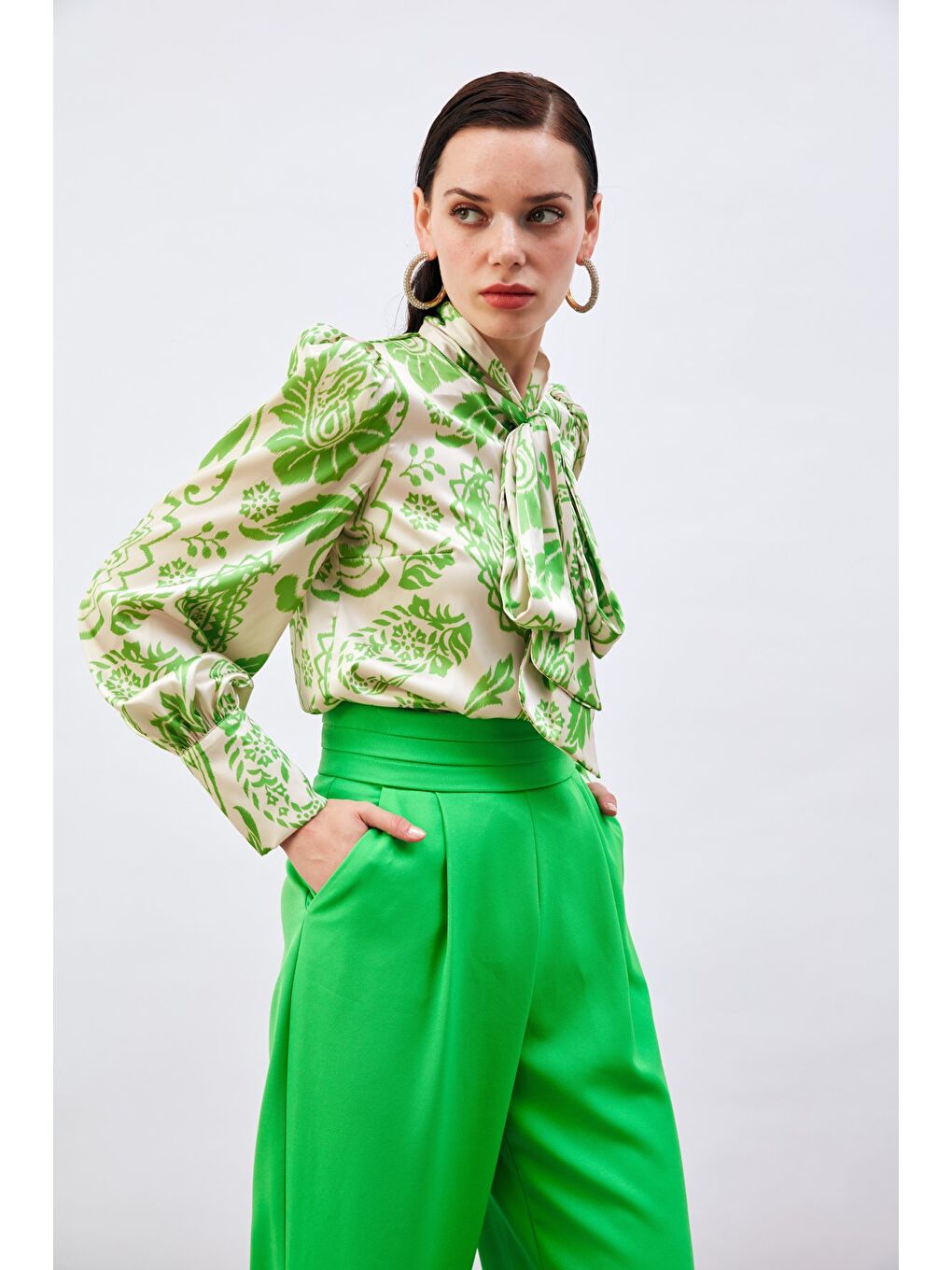 Fularlı Desenli Gömlek - Yeşil-3