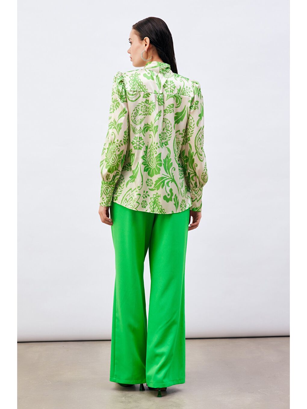 Fularlı Desenli Gömlek - Yeşil-6