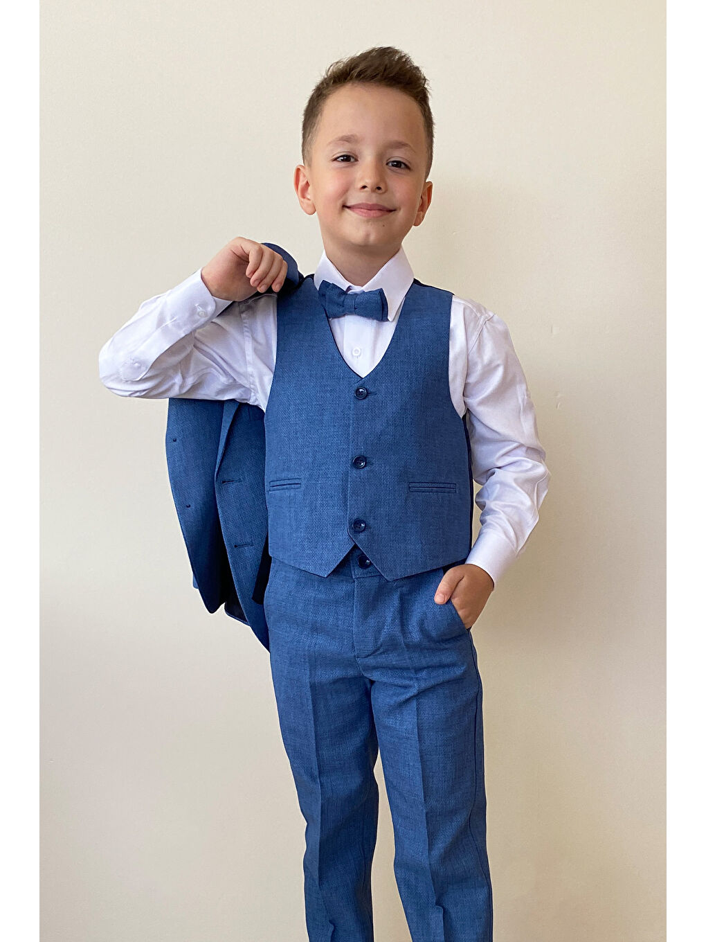 İndigo Erkek Çocuk Papyonlu Yelekli Takım Elbise TE.4000YY-1