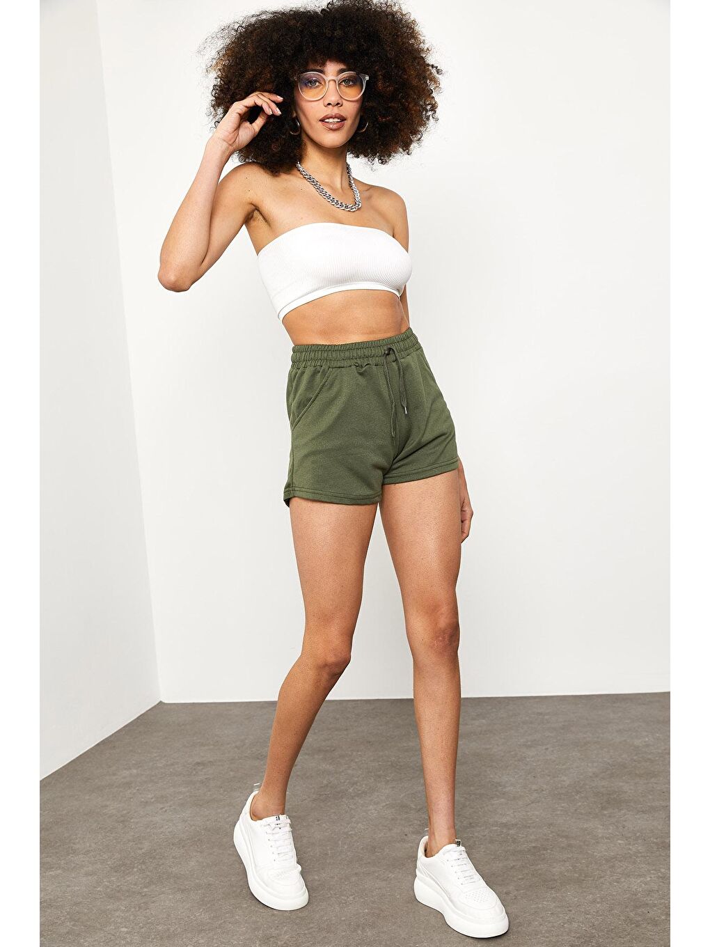 Haki Beli Lastikli Şort 1YXK8-44875-09-3