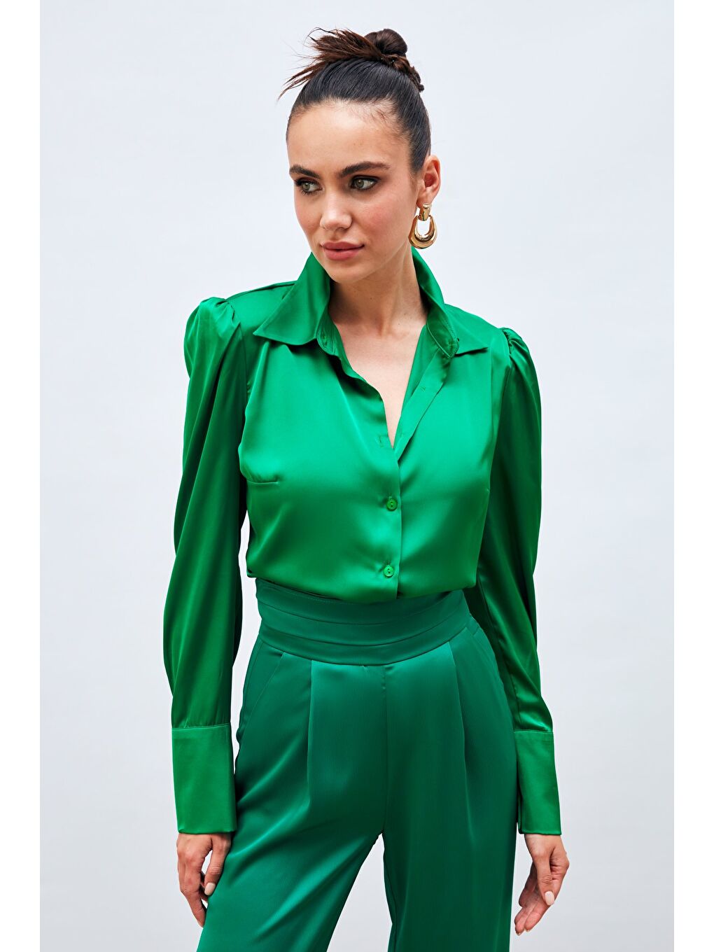 Vatkalı Saten Gömlek - Yeşil