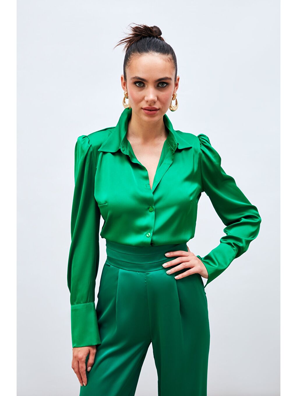 Vatkalı Saten Gömlek - Yeşil-1