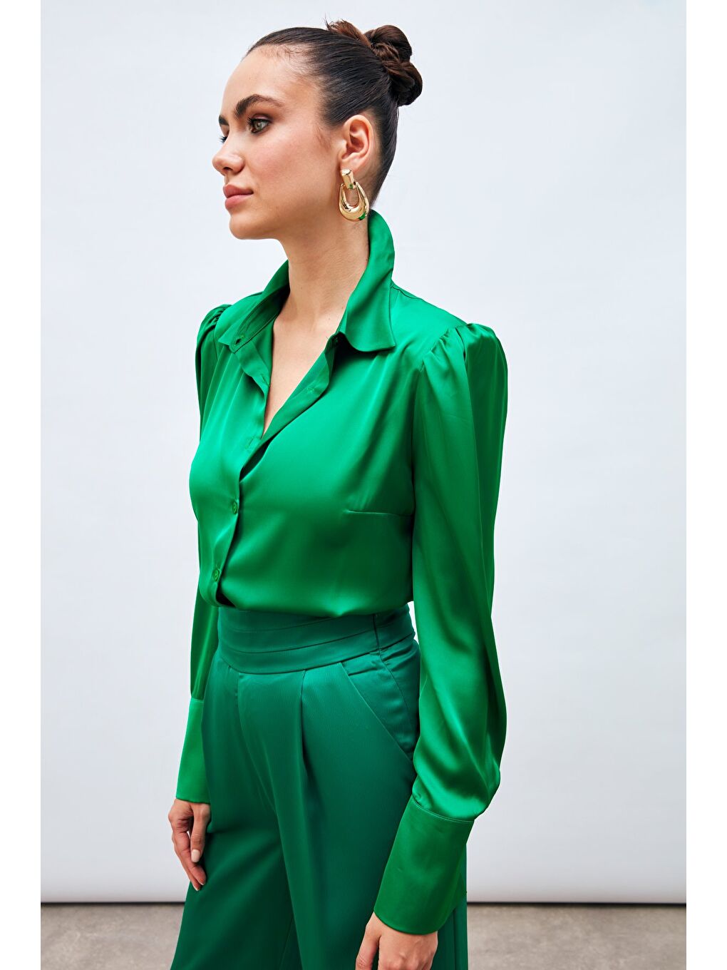 Vatkalı Saten Gömlek - Yeşil-2