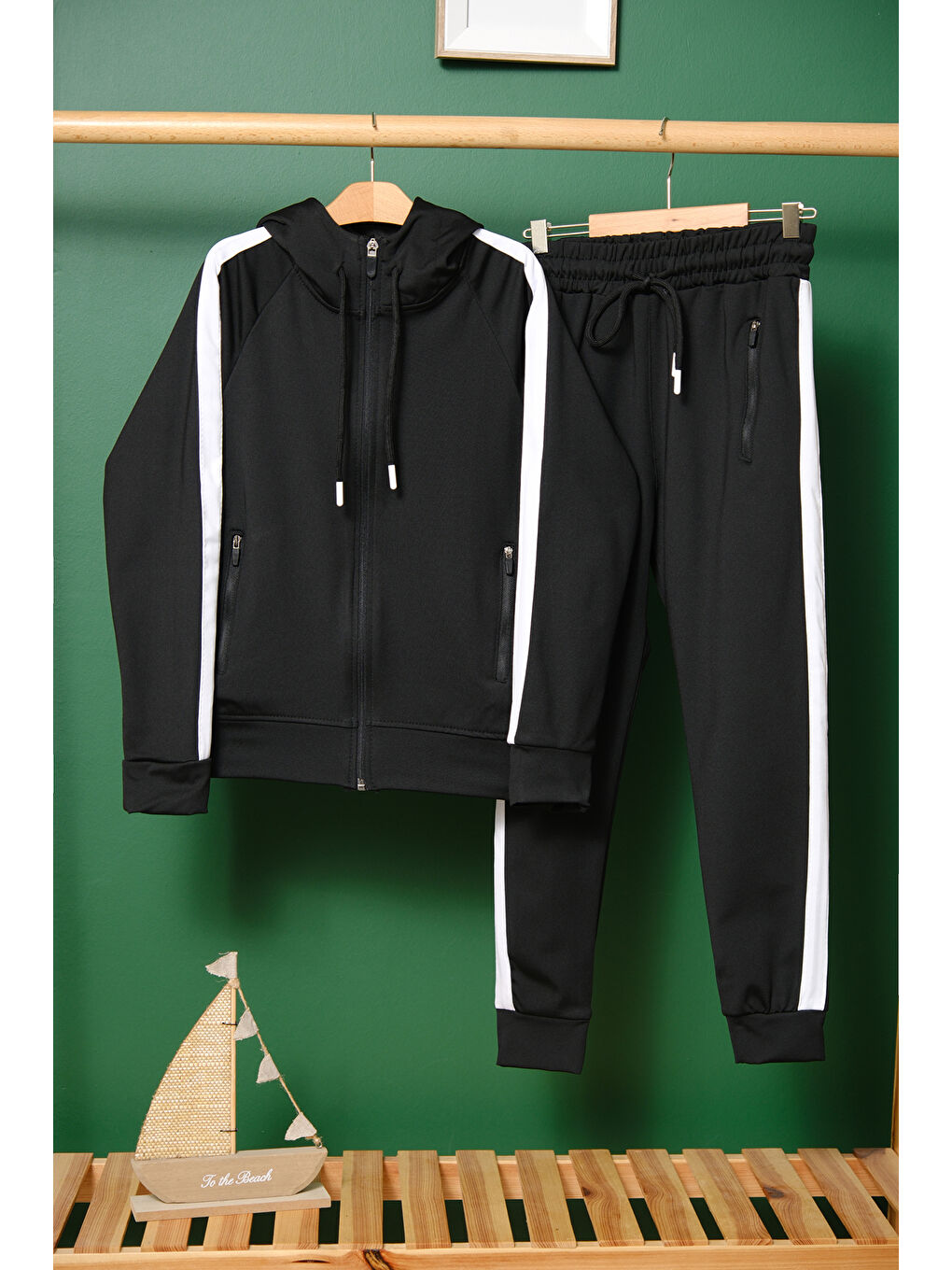Siyah Unisex Şerit Detaylı Kapüşonlu Çocuk Eşofman Takımı ESF.1903-2