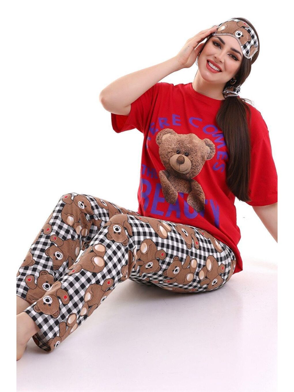 Kırmızı Uyku Bantlı Ayıcık Baskılı Salaş Kadın Kısa Kol Pijama Takımı-3