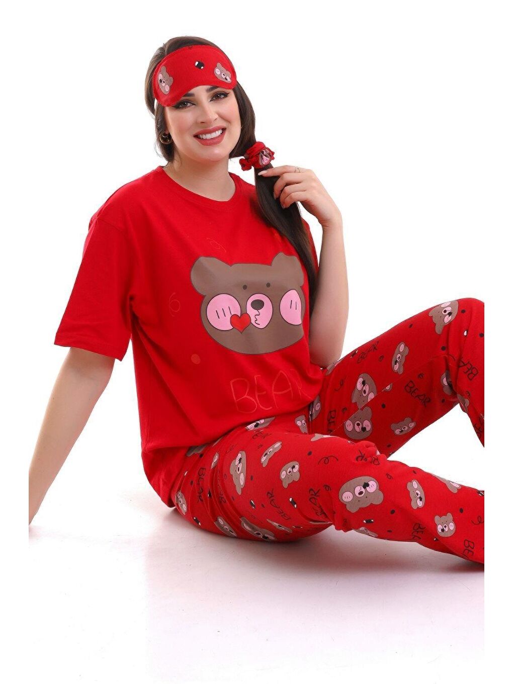 Kırmızı Uyku Bantlı Bear Baskılı Salaş Kadın Kısa Kol Pijama Takımı-3