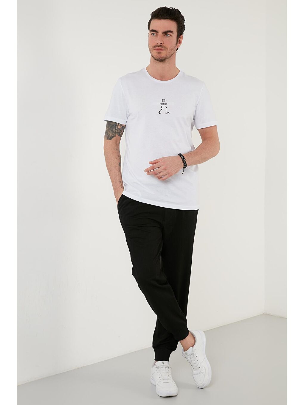 Beyaz Baskılı Slim Fit Bisiklet Yaka %100 Pamuk Tişört 5902418-4