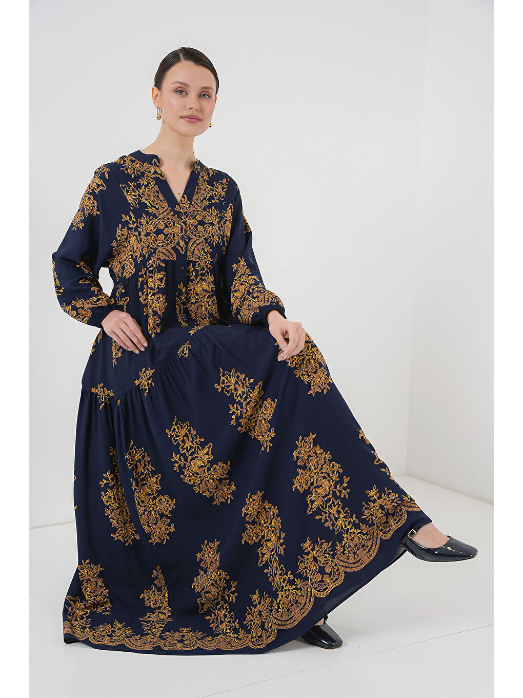Mavi Lacivert Gold Desenli Tesettür Elbise 2423-1