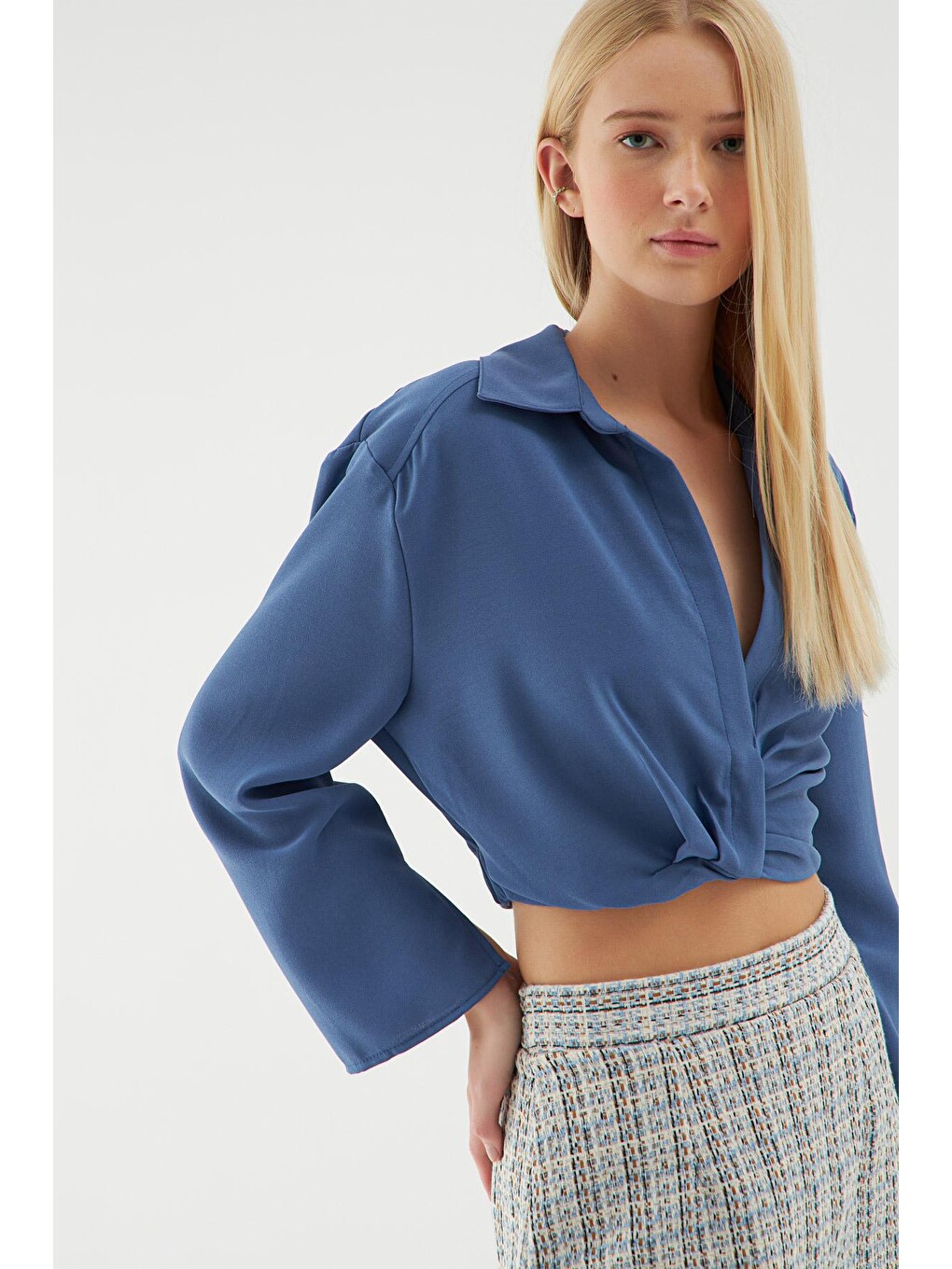 Beli Lastikli Crop Gömlek İndigo-3