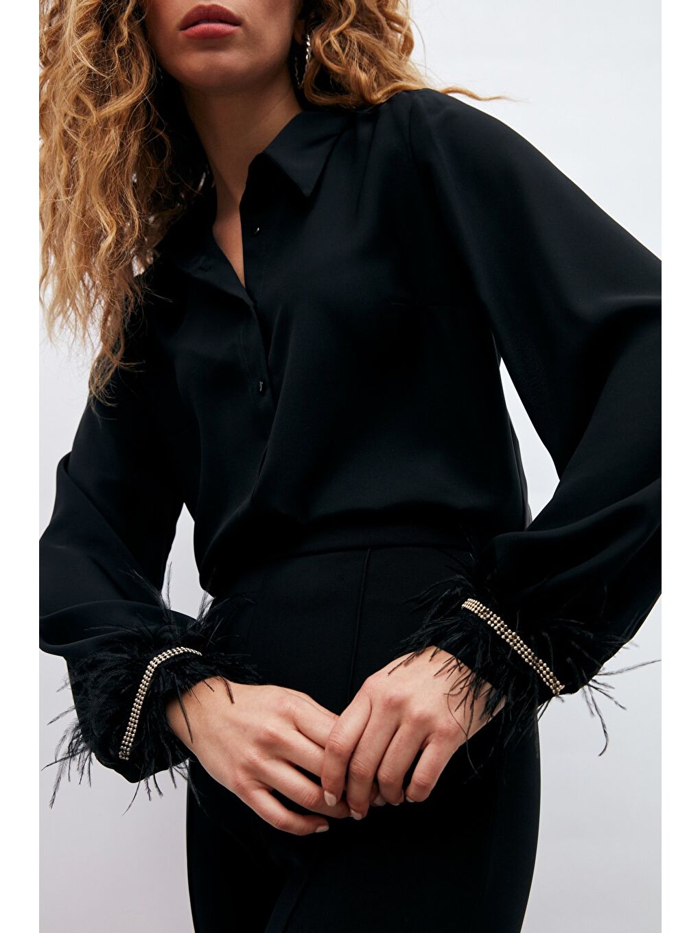 Manşetleri Aksesuarlı Gömlek - Siyah-5