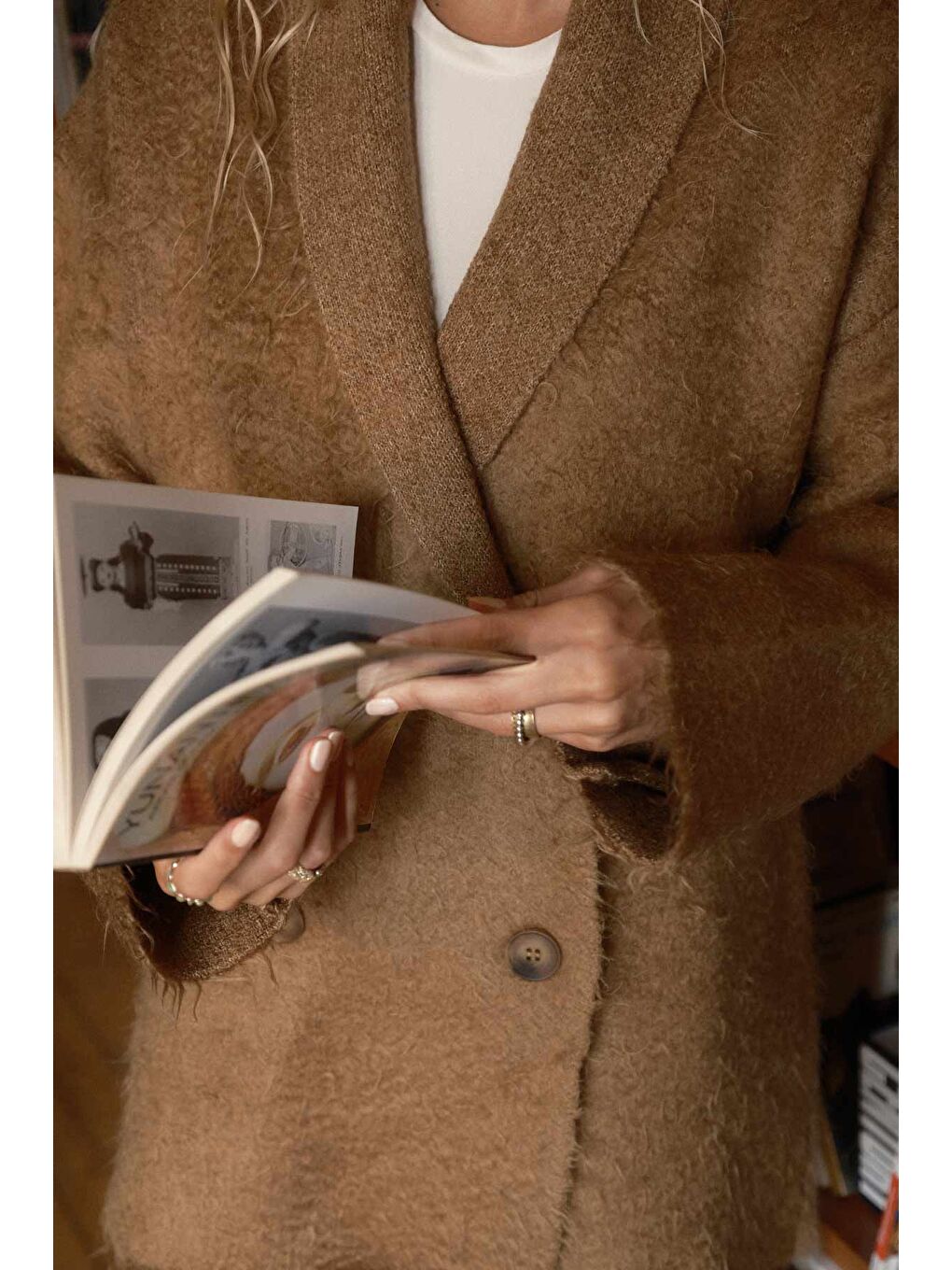 Kahverengi Düğme Detaylı Camel Hırka-3