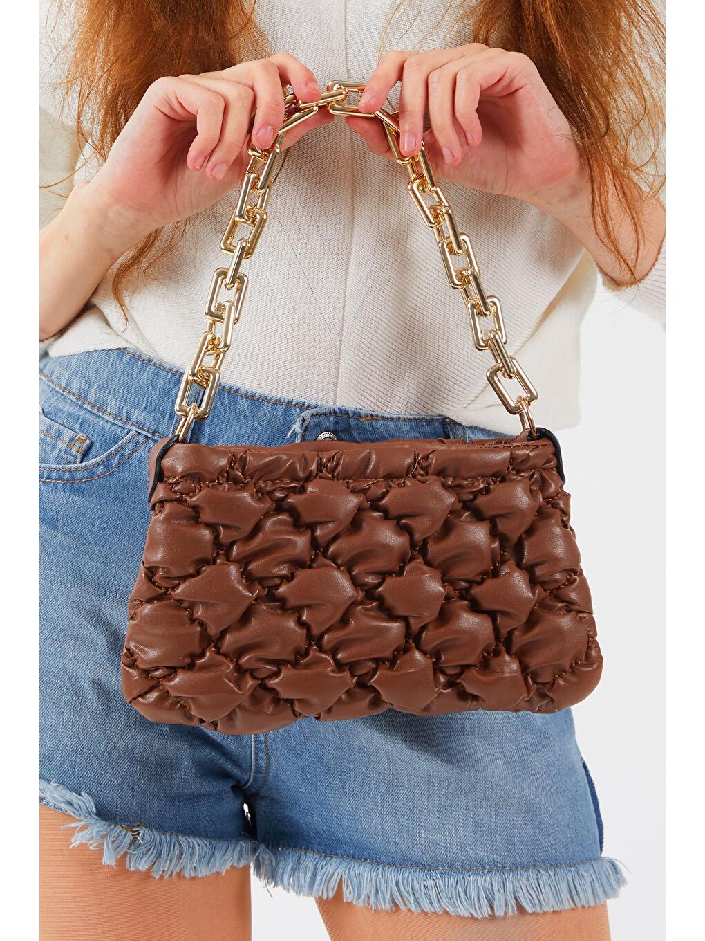 Kahverengi Kadın Taba Pofidik Zincir Detaylı Nakışlı Baget Çanta-1