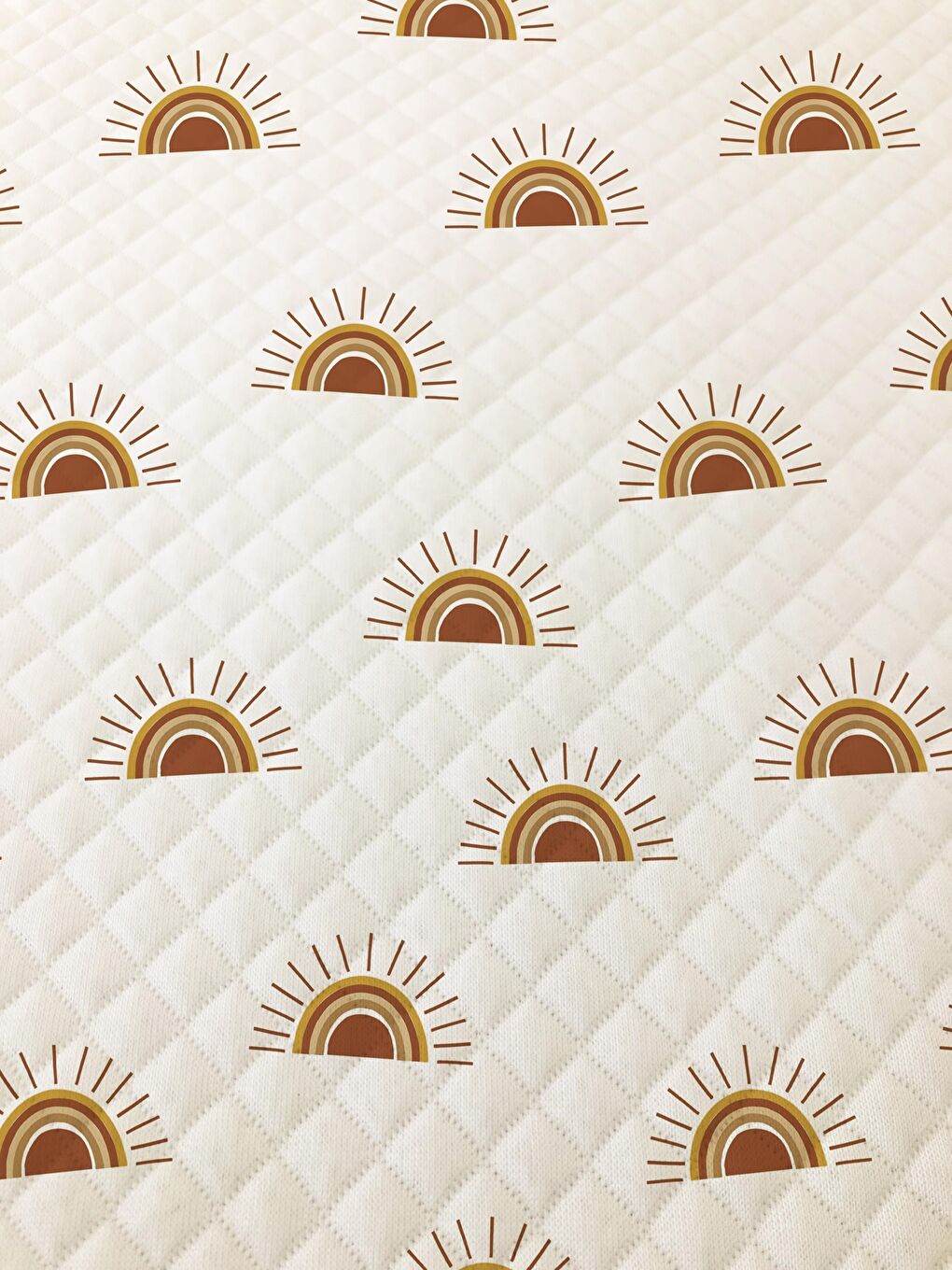 Evmila Karişik Güneş Desen Çift Kişilik Baskılı Pike (200x220 Cm) Beyaz - 1