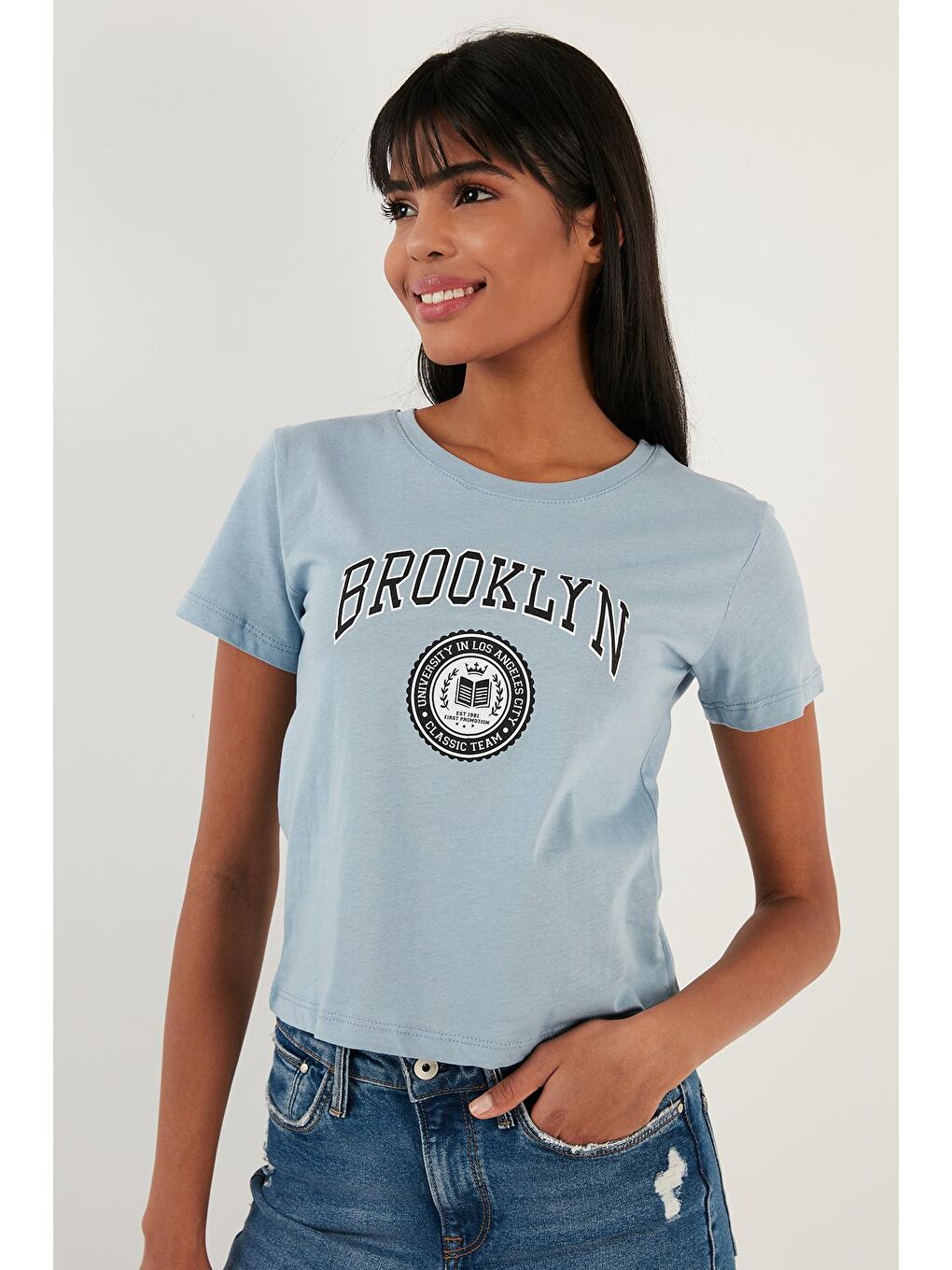 Lela Mavi Brooklyn Baskılı Bisiklet Yaka Dar Kesim T Shirt 5864581