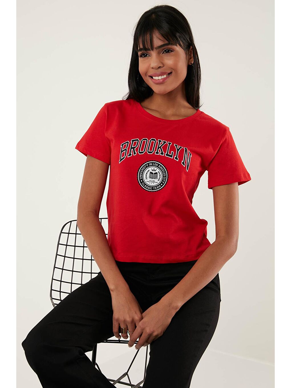 Kırmızı Brooklyn Baskılı Bisiklet Yaka Dar Kesim T Shirt 5864581