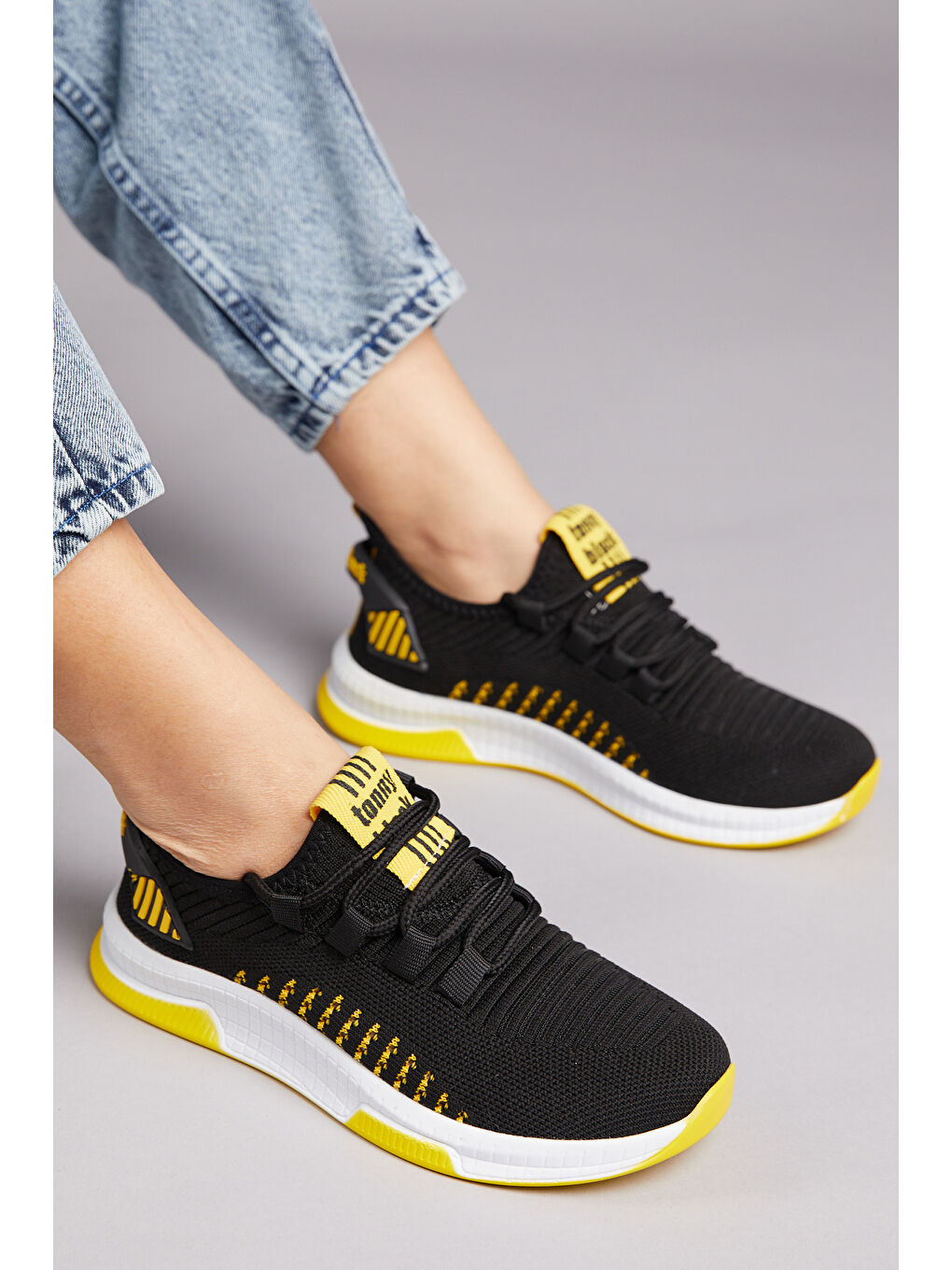 Unisex Siyah Sarı Poli Taban Tekstil Kumaş Bağcıklı Spor Ayakkabı-3