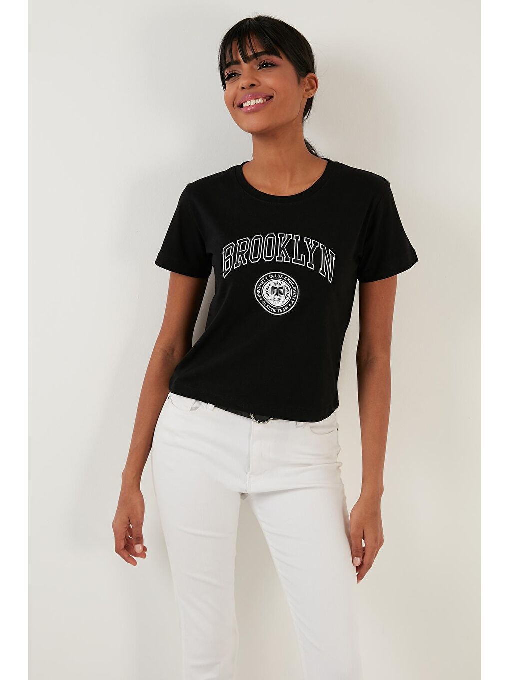 Lela Siyah Brooklyn Baskılı Bisiklet Yaka Dar Kesim T Shirt 5864581 - 1