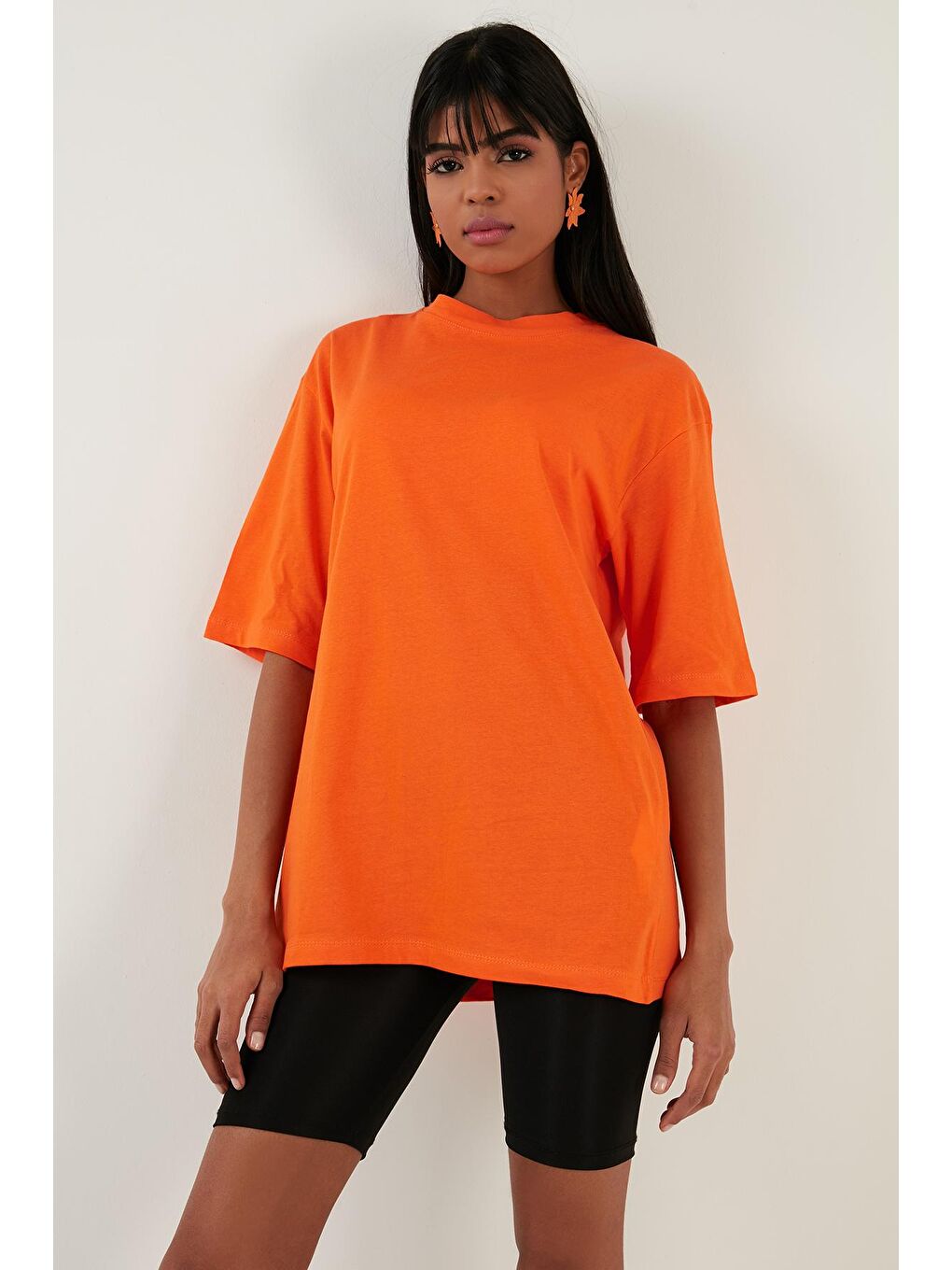 Lela Turuncu Pamuklu Oversize Bisiklet Yaka T Shirt 5864562 - 1